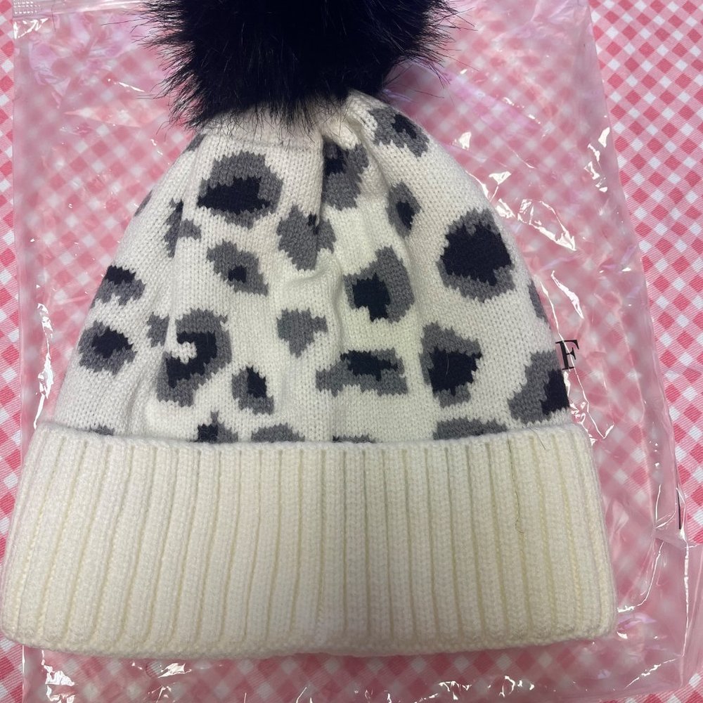 Leopard Beanie with Faux Fur Snap Pom Hat